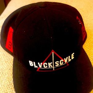 Black Scale hat
